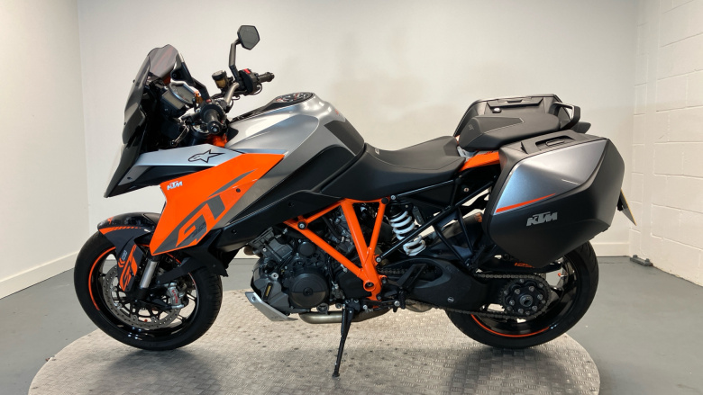 Ktm Superduke 1290 Super Duke GT (16MY)